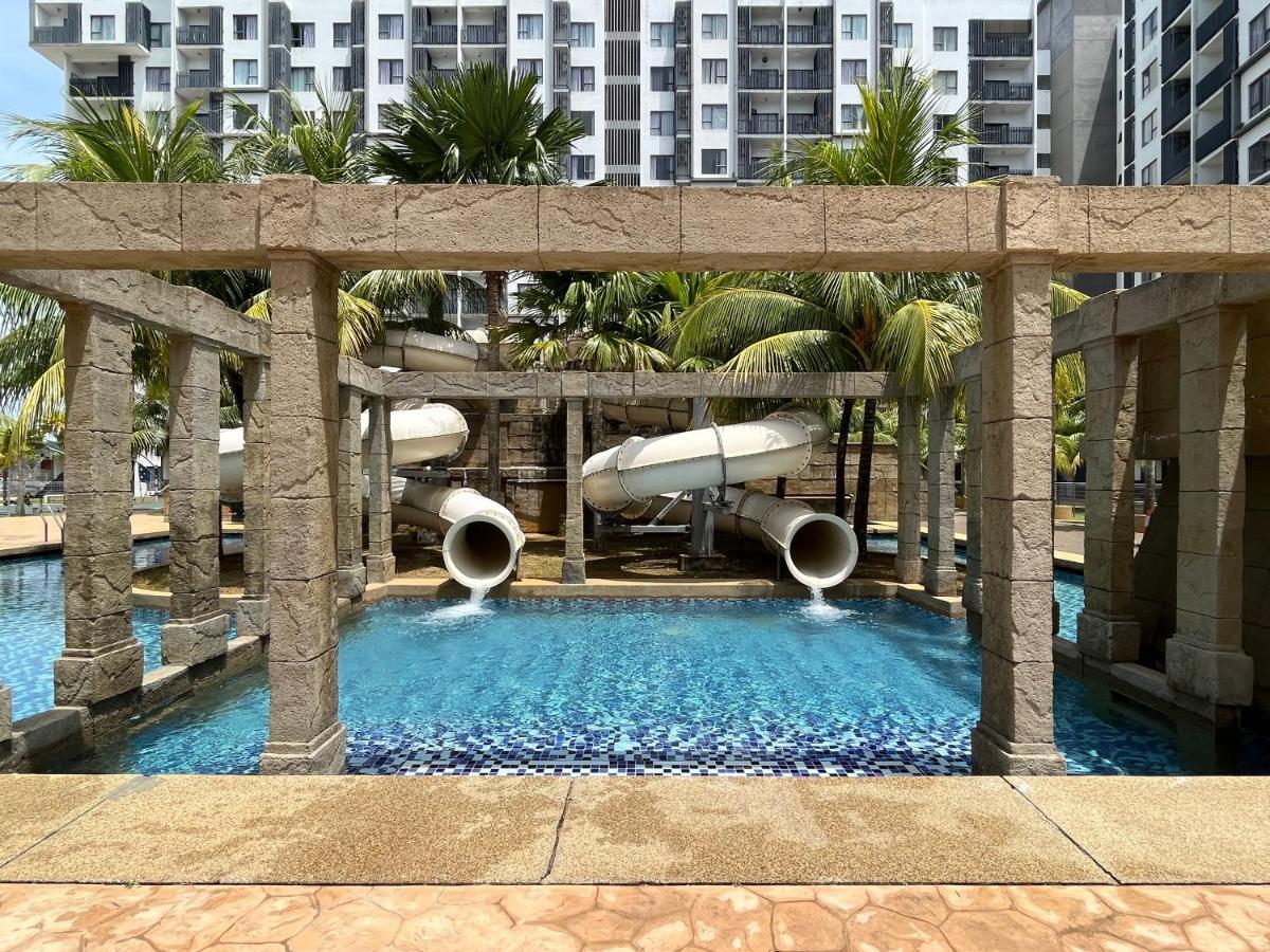 Sg Resort Residence - Beach & Waterpark 关丹 外观 照片